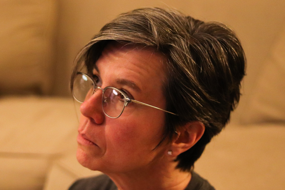 woman with short haircut